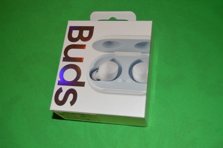 594122-2 Earbuds R170 White