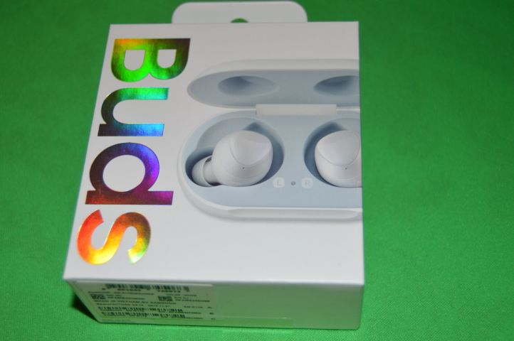 594122-1 Earbuds R170 White