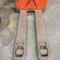 600091-2 Electric pallet carrier Linde T18 2005 repair object