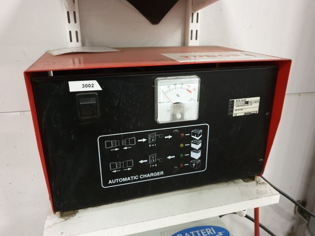 600091-8 Electric pallet carrier Linde T18 2005 repair object
