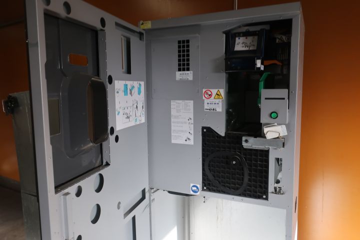 628019-5 Jar compactor / Pawnbroker, Tomra UNO