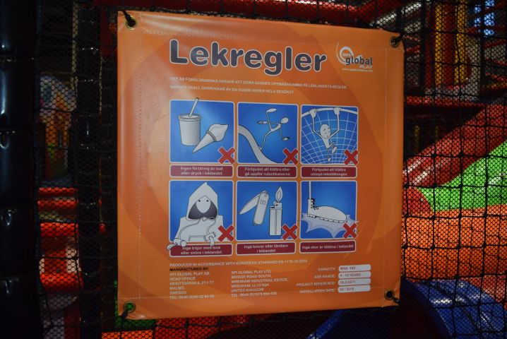 636157-5 Complete play area approx 23 x 10 meters (SPI) - 2019