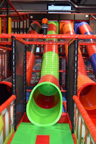 636157-11 Complete play area approx 23 x 10 meters (SPI) - 2019