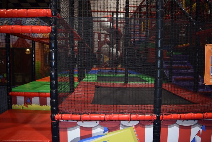 636157-32 Complete play area approx 23 x 10 meters (SPI) - 2019