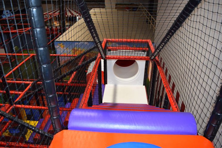 636157-56 Complete play area approx 23 x 10 meters (SPI) - 2019