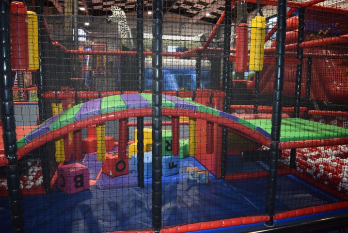 636157-76 Complete play area approx 23 x 10 meters (SPI) - 2019