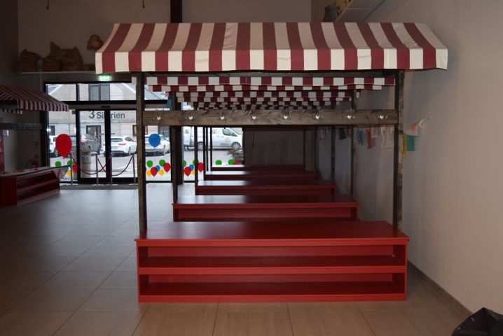 636157-93 Complete play area approx 23 x 10 meters (SPI) - 2019