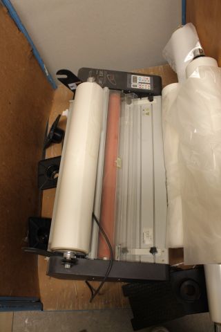 635536-3 Large format laminator GSS DH-650 with stand and trolley