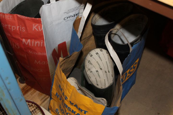 634440-2 1st fallskydds sele (nytt) + diverse arbetskläder / stövlar