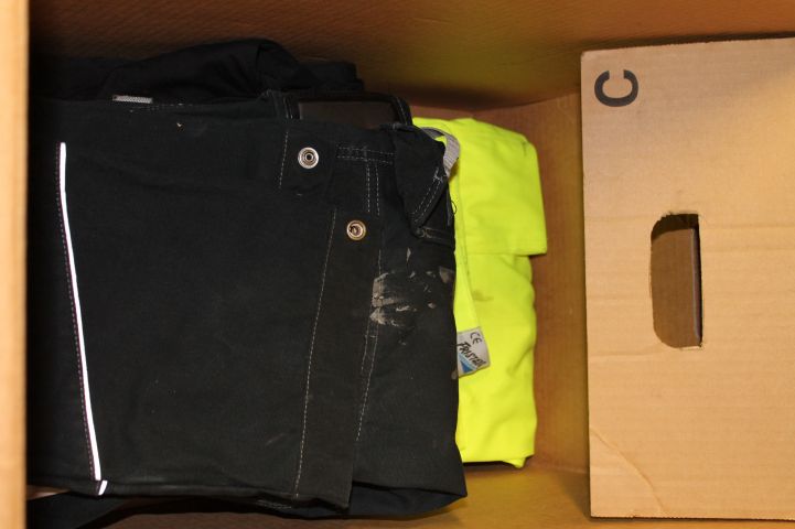 634440-7 1st fallskydds sele (nytt) + diverse arbetskläder / stövlar