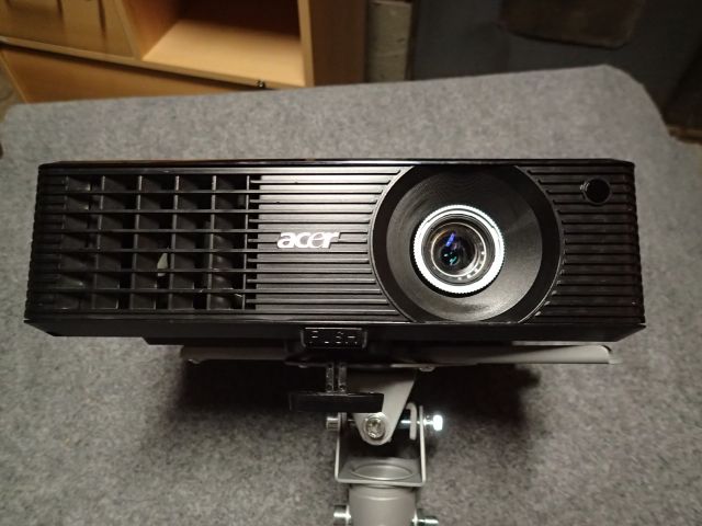 527635-1 Projector Acer X1210K.