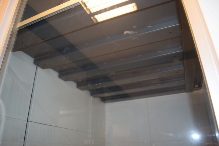 593809-12 Platform elevator Aritco 7000