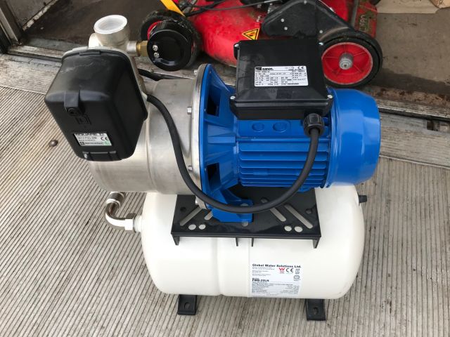 634453-1 Ny vattenpump till Spa