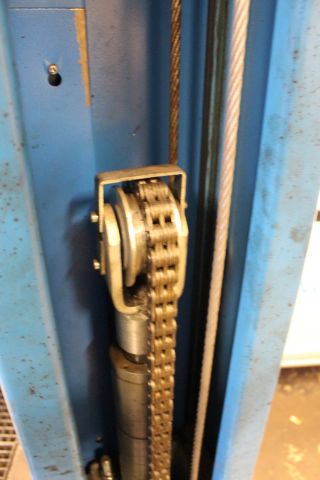 635588-6 2-pillar Twin Busch 4.2 ton -2014