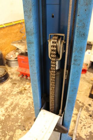 635588-8 2-pillar Twin Busch 4.2 ton -2014