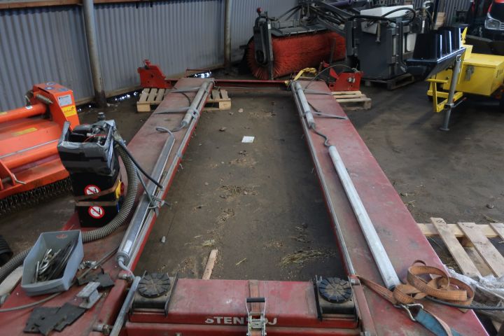 637118-4 Car lift / Four-pillar lift Stenhöj 4ton