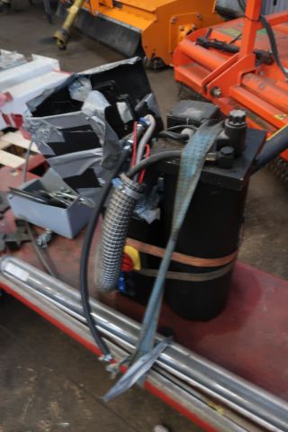 637118-8 Car lift / Four-pillar lift Stenhöj 4ton