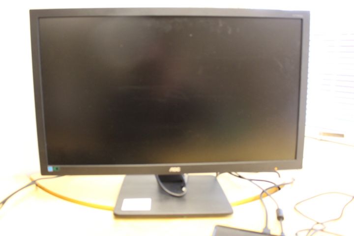 612699-7 Datorskärmar LCD 2st AOC 27"