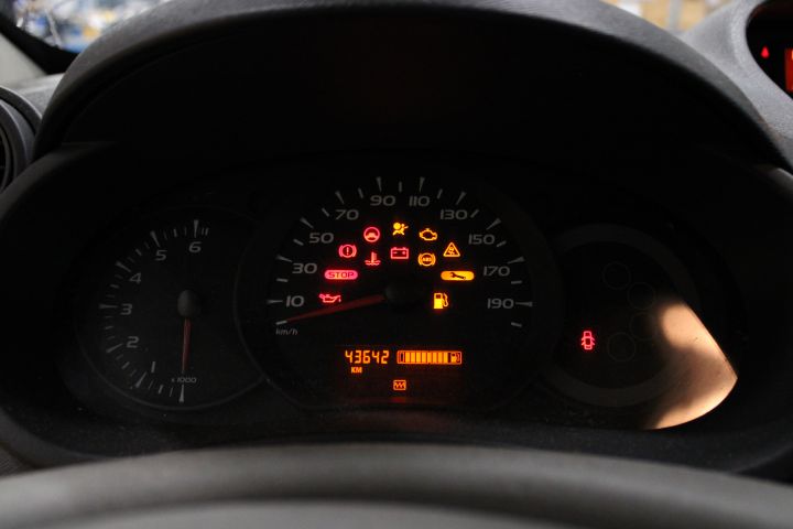 637121-31 Renault Kangoo Passenger 1.6 (106hp, 4360 miles) -10