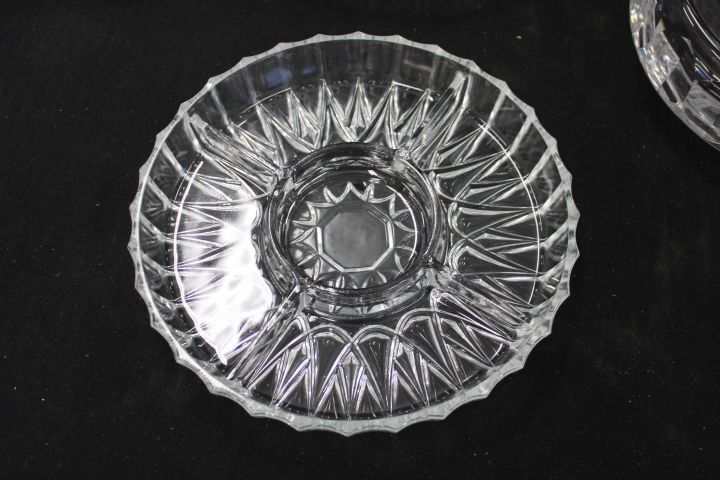 627063-2 Glass / Crystal Bowls, candlesticks, glass etc.