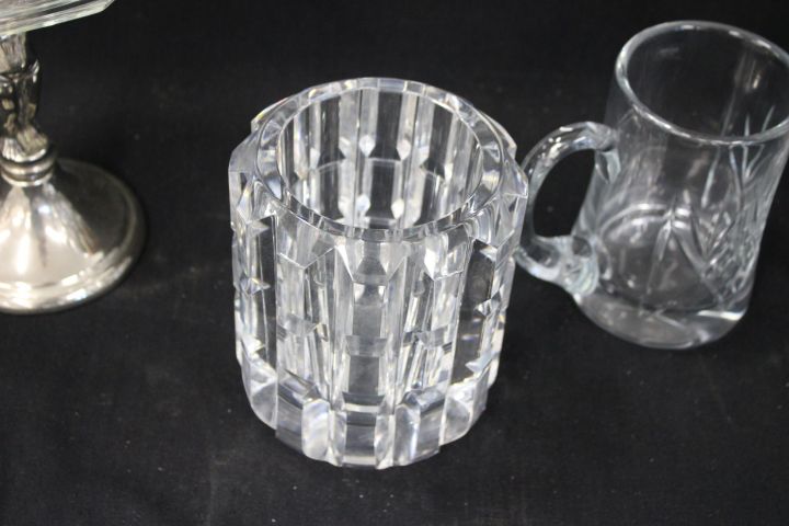 627063-10 Glass / Crystal Bowls, candlesticks, glass etc.