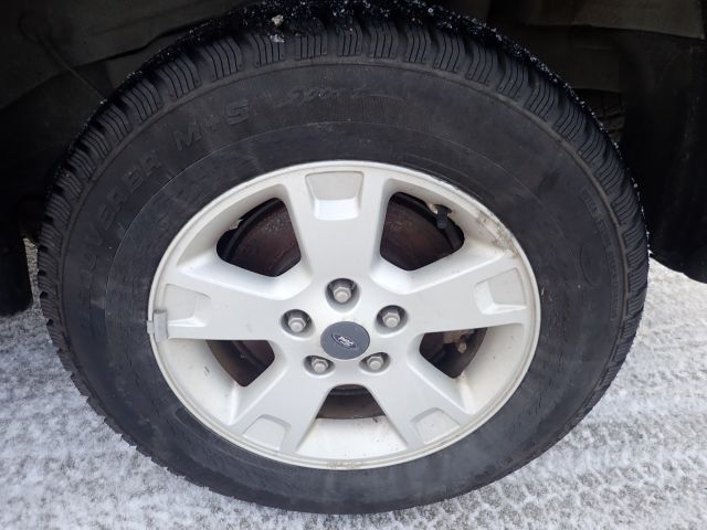 636289-24 Ford Maverick 3.0 V6 -04 WJX487