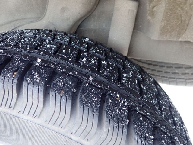 636289-25 Ford Maverick 3.0 V6 -04 WJX487