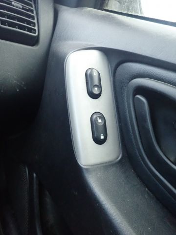 636289-50 Ford Maverick 3.0 V6 -04 WJX487