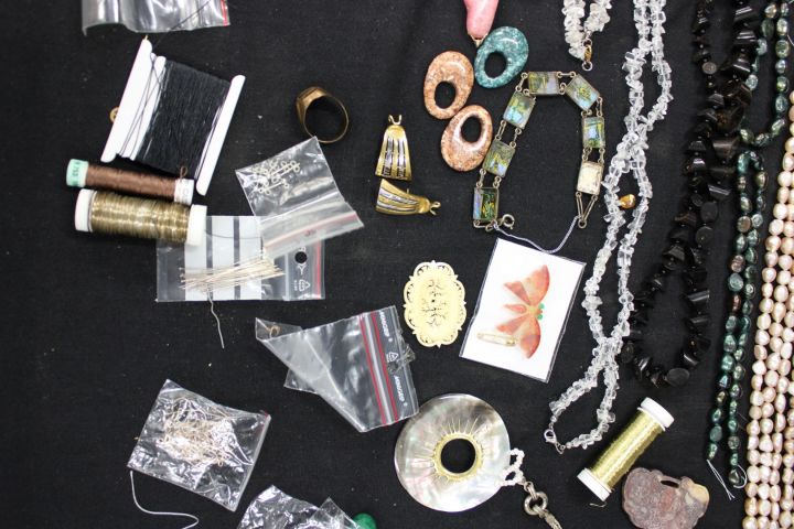 627112-16 Silver pen, necklace, bracelet & accessories for jewelry making