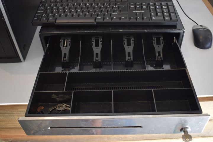 637290-5 Cash register