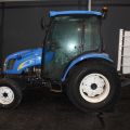 637300-1 Compact tractor New Holland TC45D 4WD -05 XKE067
