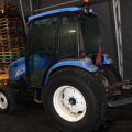 637300-8 Compact tractor New Holland TC45D 4WD -05 XKE067