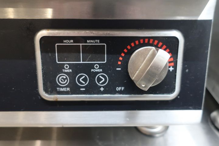 628154-4 Induction cooker, ggm gastro IDS6