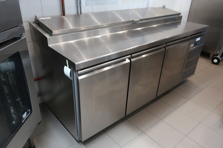 628165-1 Cooling bench with cooling gutter, Ginox