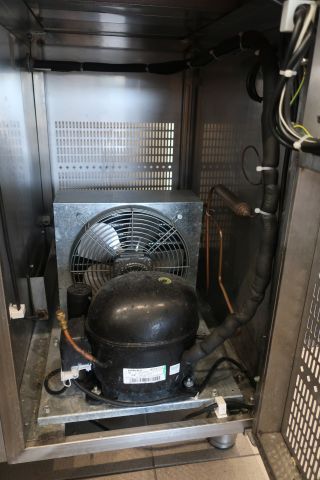 628165-13 Cooling bench with cooling gutter, Ginox