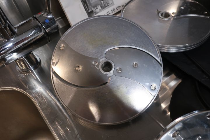 628172-10 Vegetable cutter, Robot Coupe CL50, including knives
