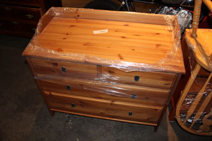 626932-6 Byrå/skåp