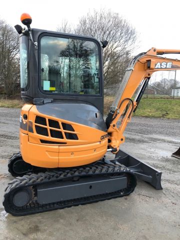 638429-5 Mini excavator Case CX31B -07