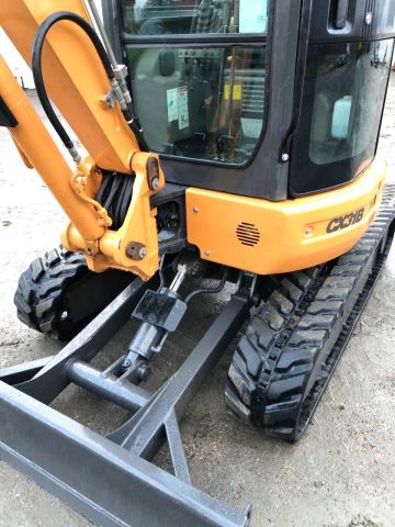 638429-11 Mini excavator Case CX31B -07
