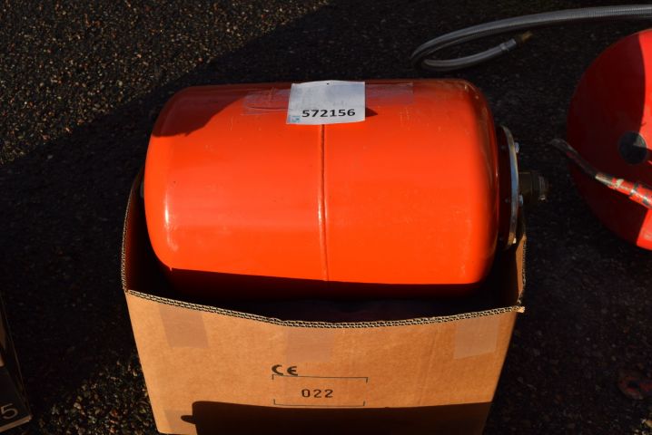 572156-1 Expansion vessel Zilmet 22 L