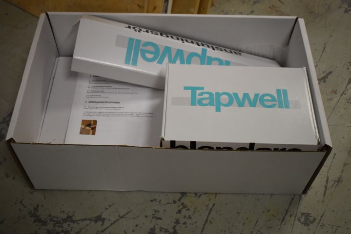 572267-1 Ceiling Shower Set for Tapwell Box 7268 (Opened)