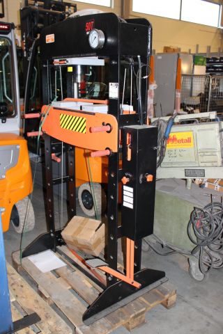 639046-1 Hydraulic Press Bahco BH750 50 ton -17