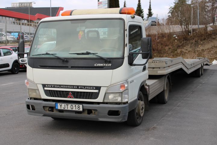 639060-3 Mitsubishi Canter 3C15 Car transport -2015 Reg. No. YJT018 164994km Trailer Reg.no: YJT028