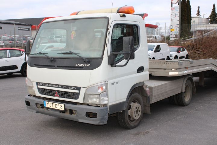 639060-4 Mitsubishi Canter 3C15 Car transport -2015 Reg. No. YJT018 164994km Trailer Reg.no: YJT028