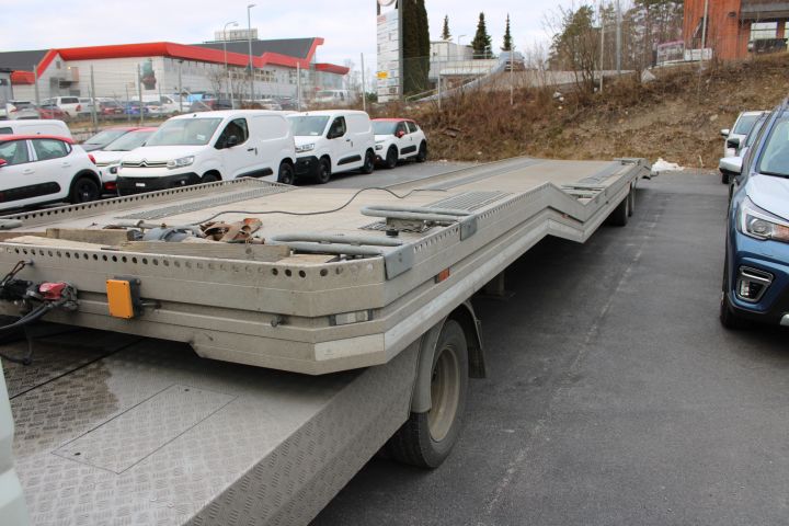 639060-7 Mitsubishi Canter 3C15 Car transport -2015 Reg. No. YJT018 164994km Trailer Reg.no: YJT028
