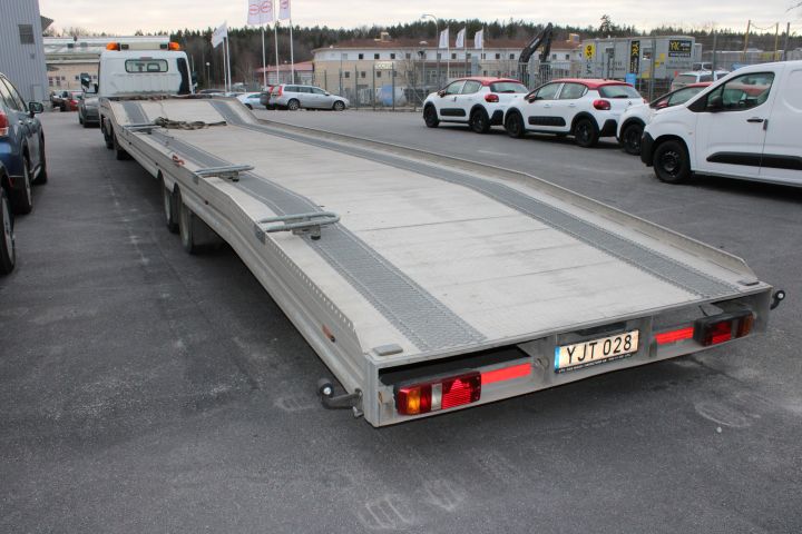 639060-8 Mitsubishi Canter 3C15 Car transport -2015 Reg. No. YJT018 164994km Trailer Reg.no: YJT028