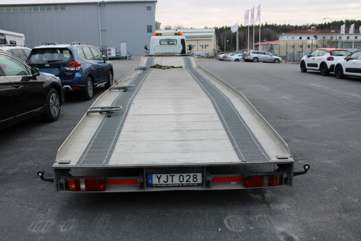 639060-9 Mitsubishi Canter 3C15 Car transport -2015 Reg. No. YJT018 164994km Trailer Reg.no: YJT028