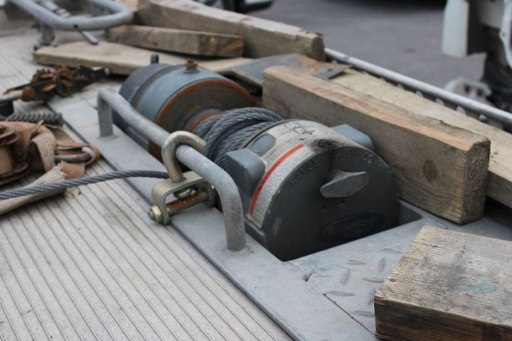 639060-14 Mitsubishi Canter 3C15 Car transport -2015 Reg. No. YJT018 164994km Trailer Reg.no: YJT028