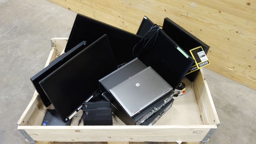 638592-1 Miscellaneous Computer Equipment