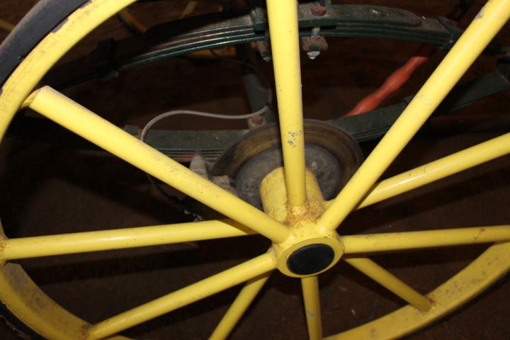 635702-11 Horse carriage, double carriage Tidaholms carts